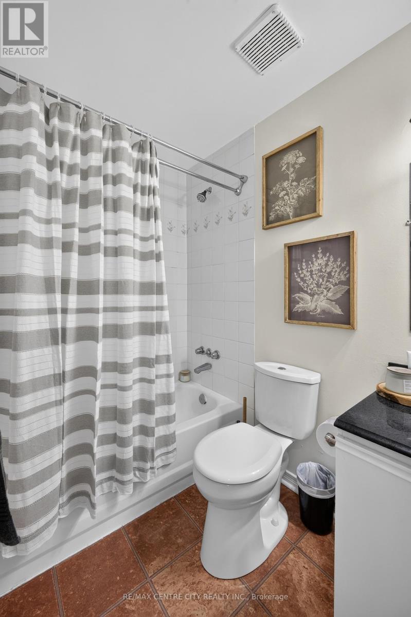 #309 729 DEVERON CRESCENT - 13