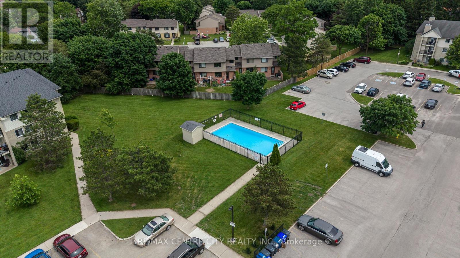 #309 729 DEVERON CRESCENT - 3