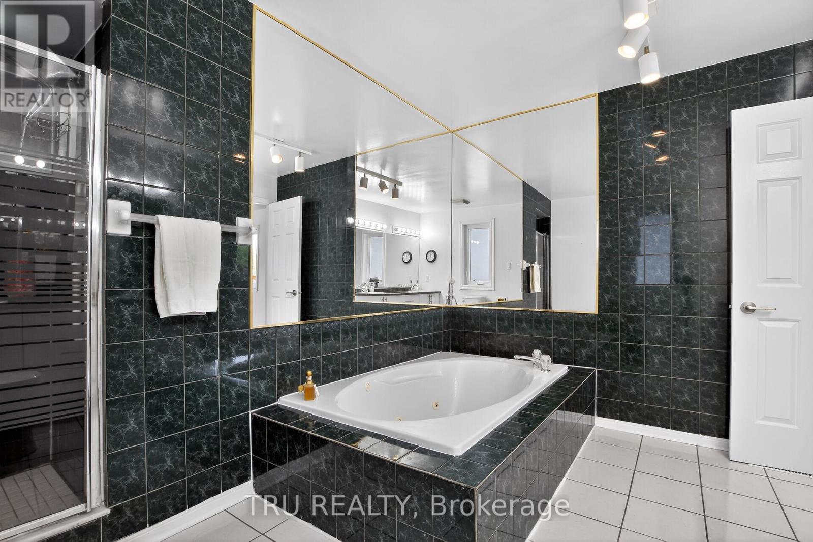 2769 MASSICOTTE LANE - 14