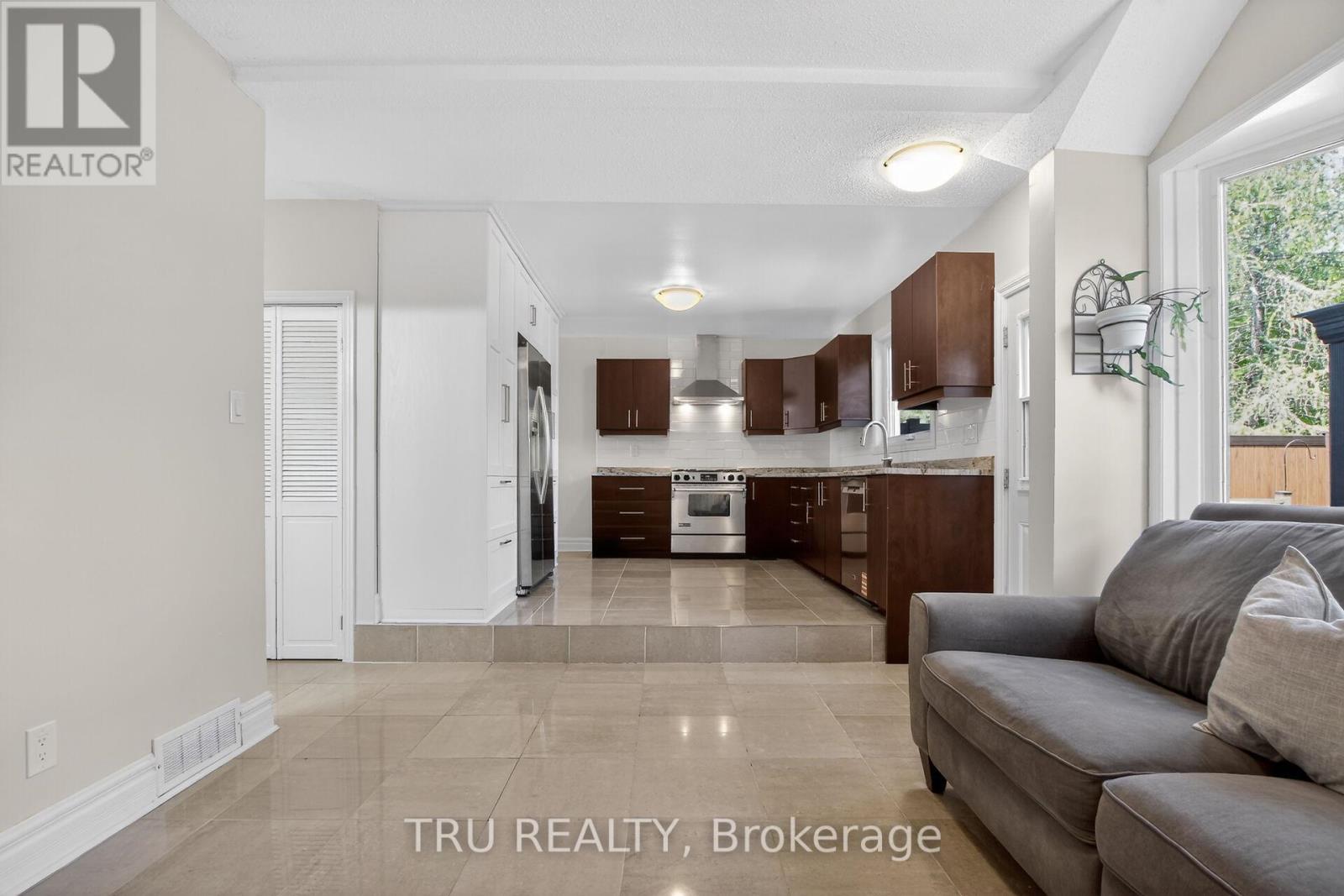 2769 MASSICOTTE LANE - 4