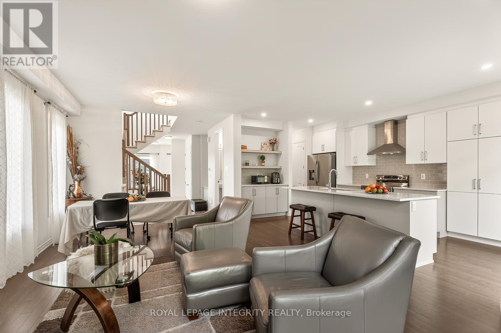 3 Bed, 3 Bath House for Sale in Ottawa – 655 PERSIMMON WAY, Ottawa – MLS# X13454904 - Image 21