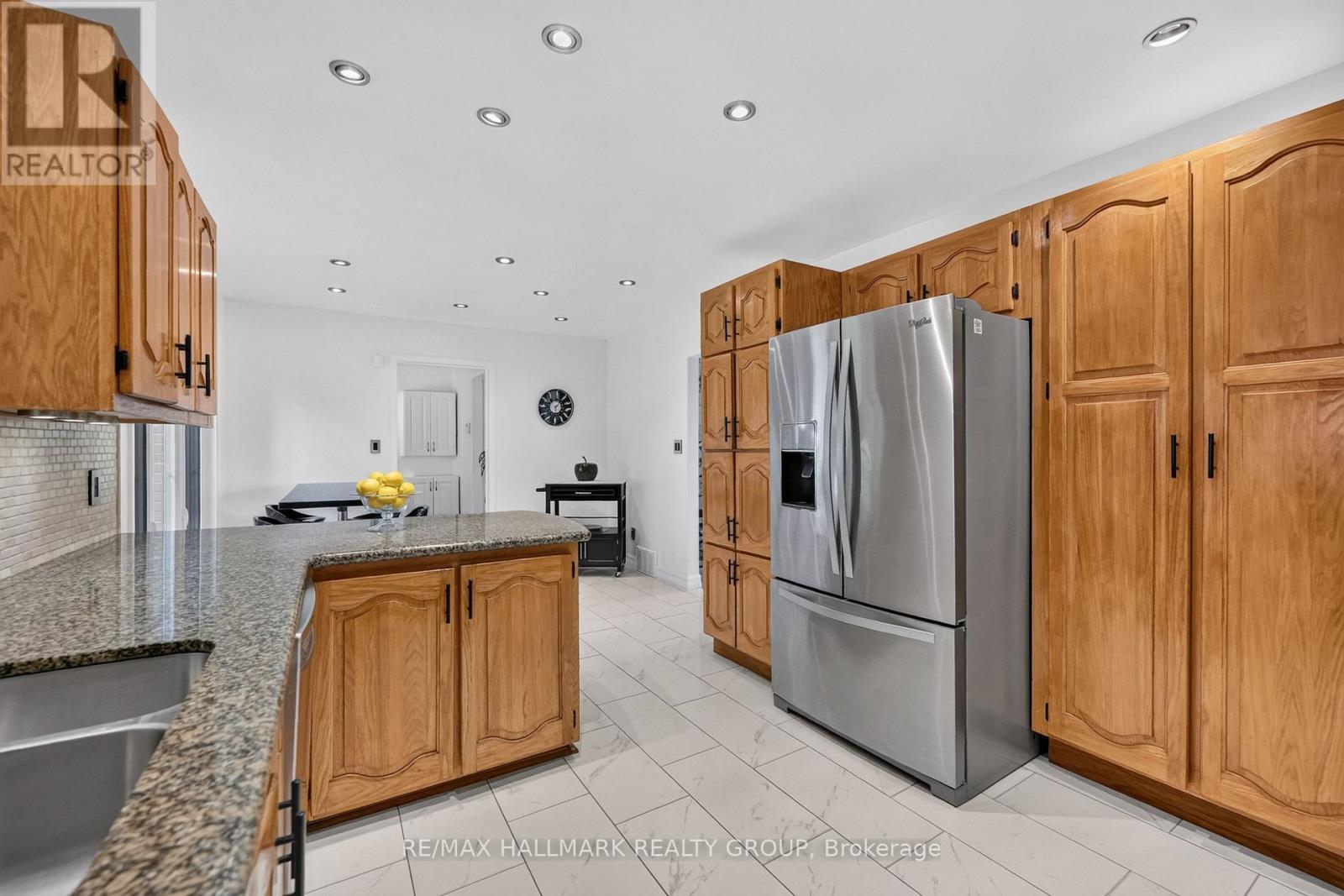4 Bed, 3 Bath House for Sale in Ottawa – 1064 MOFFATT DRIVE, Ottawa – MLS# X13454920 - Image 12
