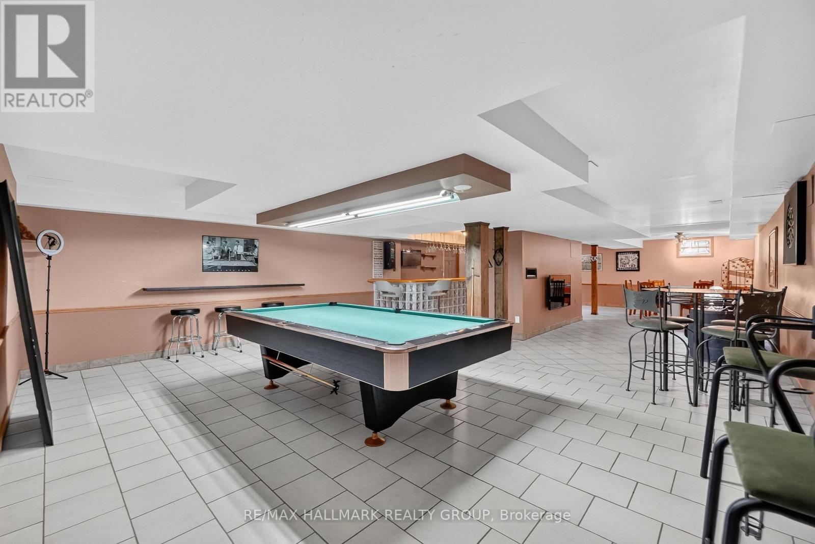 4 Bed, 3 Bath House for Sale in Ottawa – 1064 MOFFATT DRIVE, Ottawa – MLS# X13454920 - Image 29