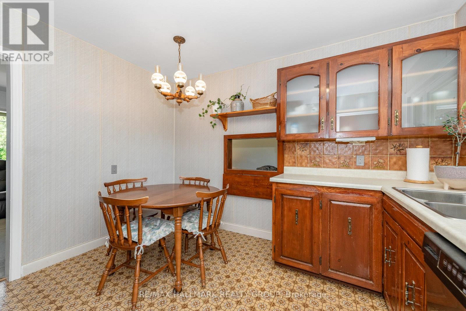 3 Bed, 1 Bath House for Sale in Ottawa – 7866 LAWRENCE STREET, Ottawa – MLS# X13454936 - Image 14