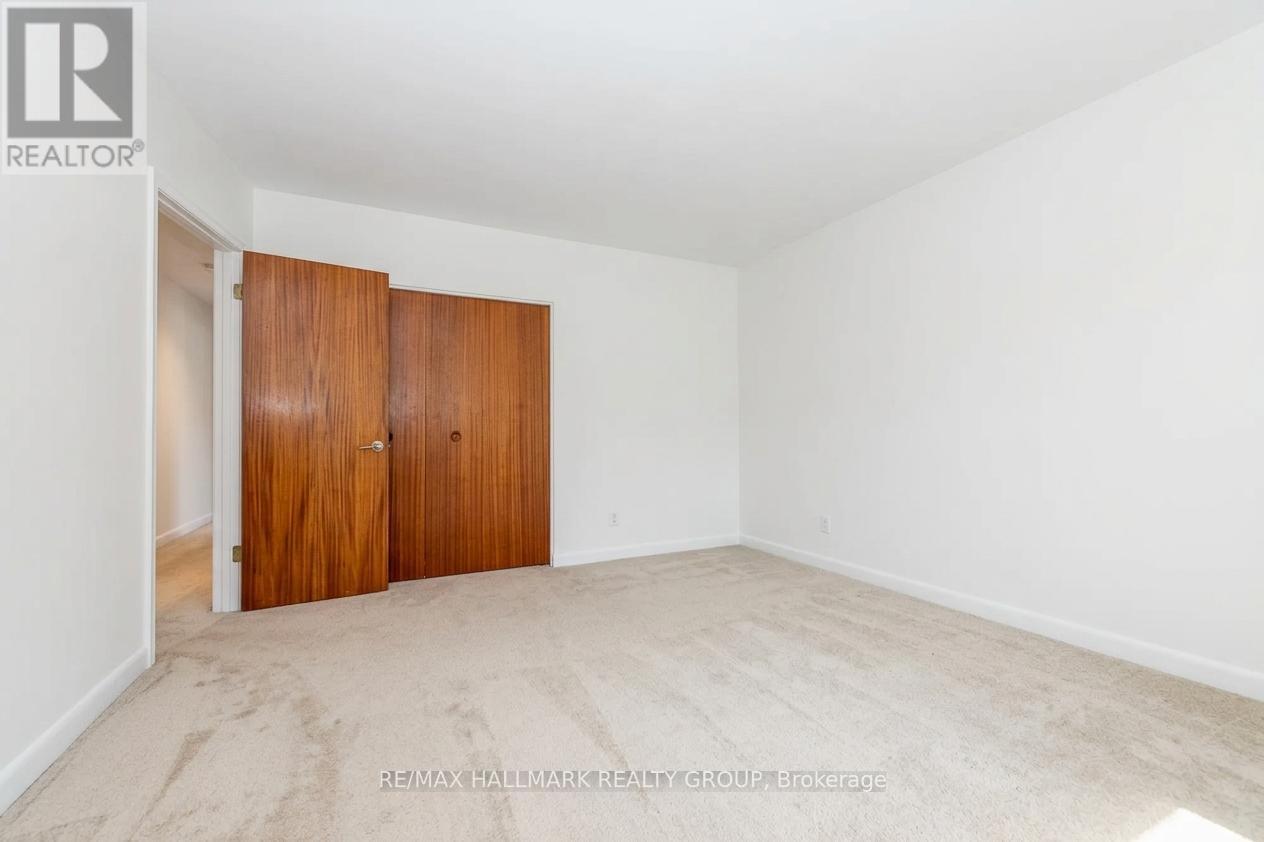 3 Bed, 1 Bath House for Sale in Ottawa – 7866 LAWRENCE STREET, Ottawa – MLS# X13454936 - Image 16