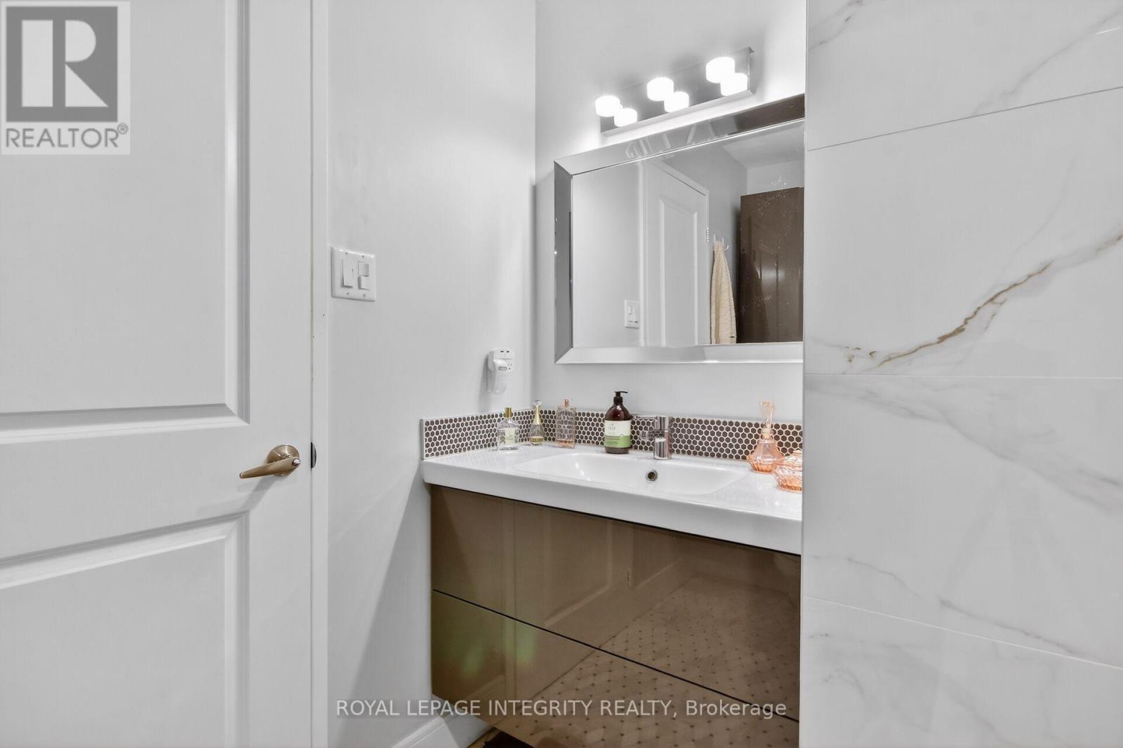 1 Bed, 1 Bath House for Rent in Ottawa – 1702 – 199 KENT STREET, Ottawa – MLS# X13453478 - Image 26
