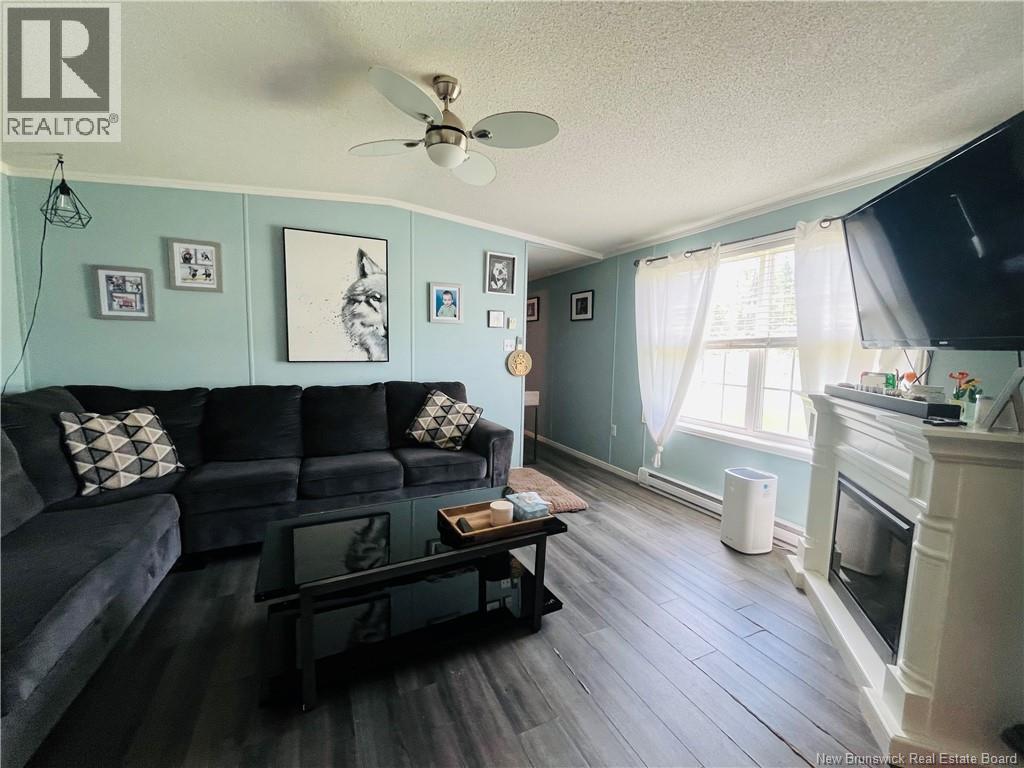 3 Cedar Crescent - 5