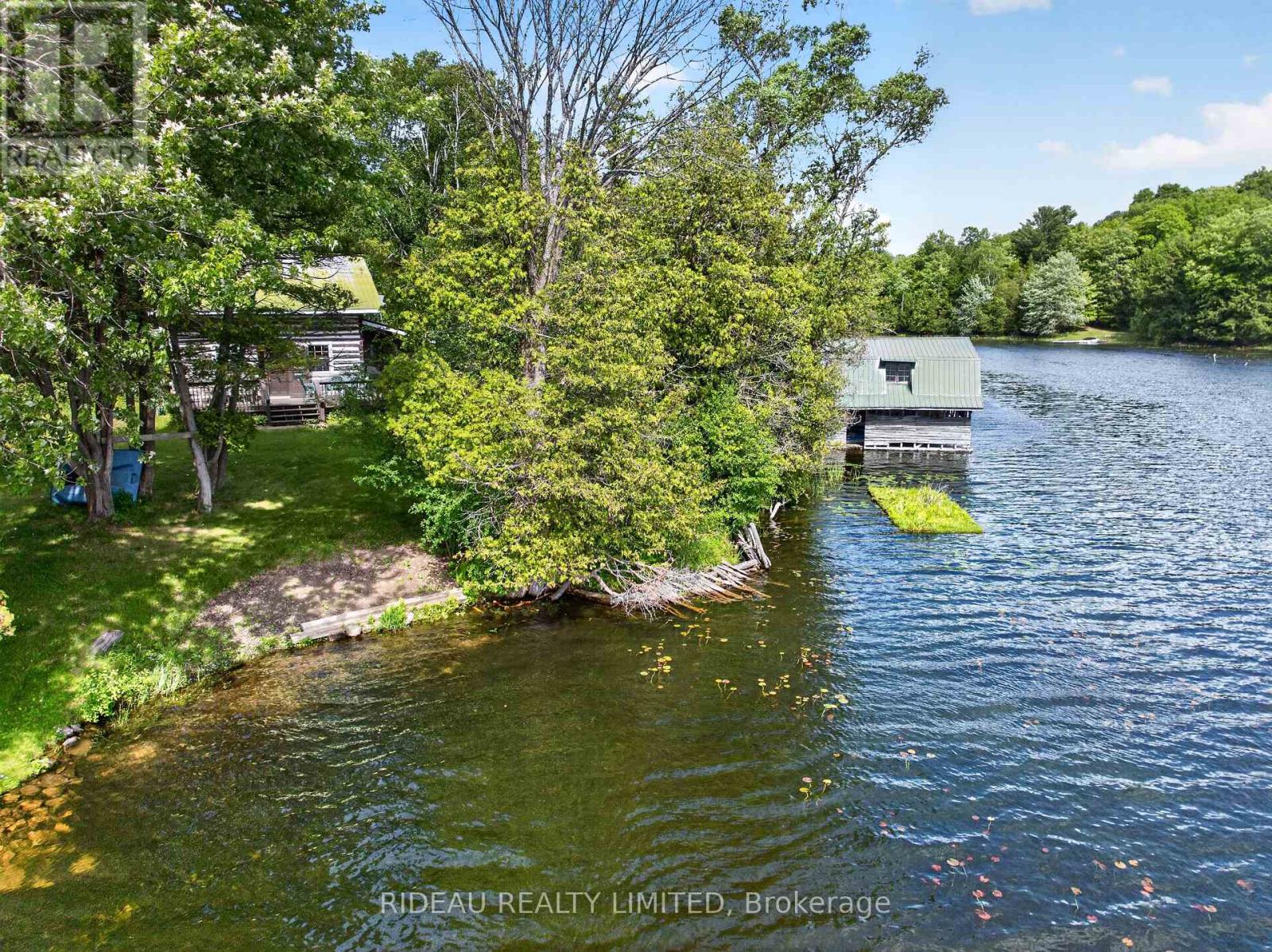 114 BAYS END LANE - 4