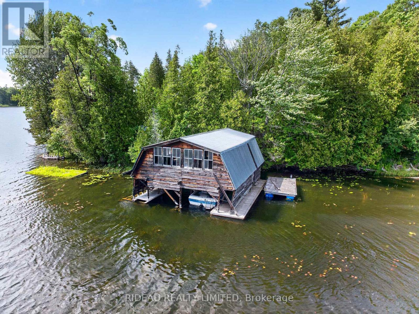 114 BAYS END LANE - 6