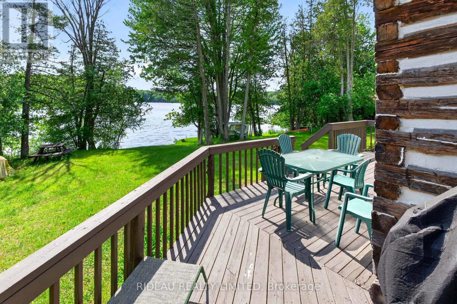 114 BAYS END LANE - 8