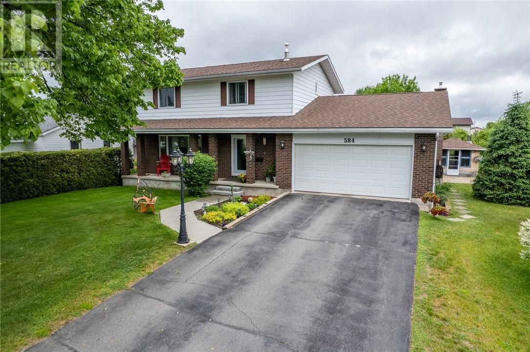 584 Mead Boulevard - 1