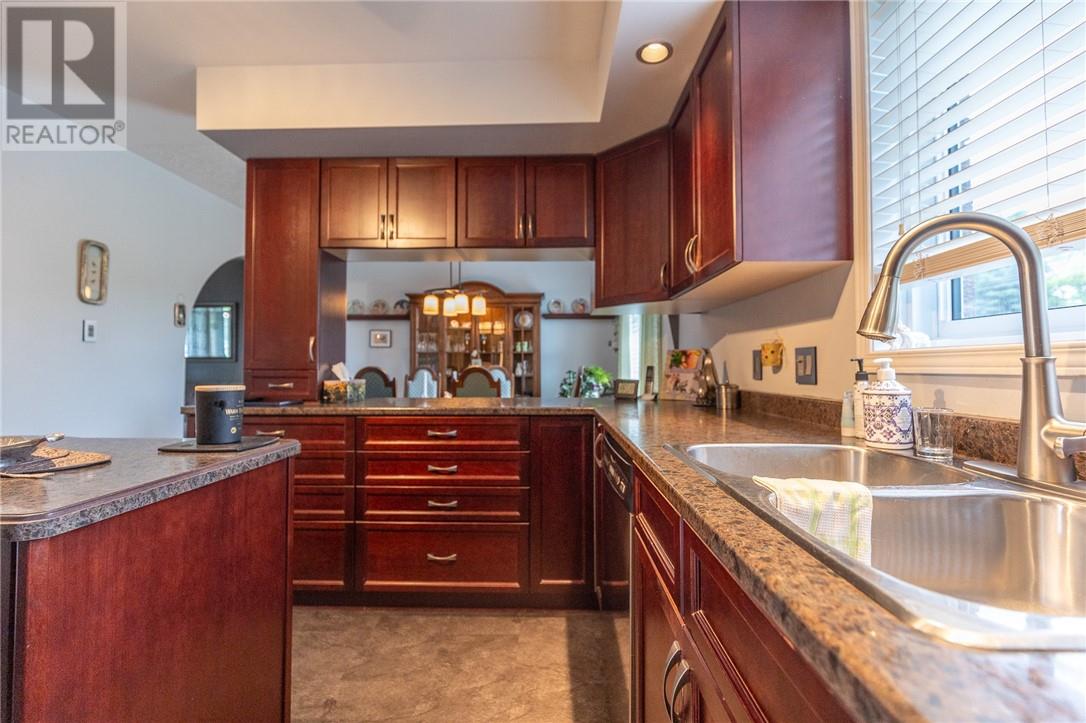 584 Mead Boulevard - 13