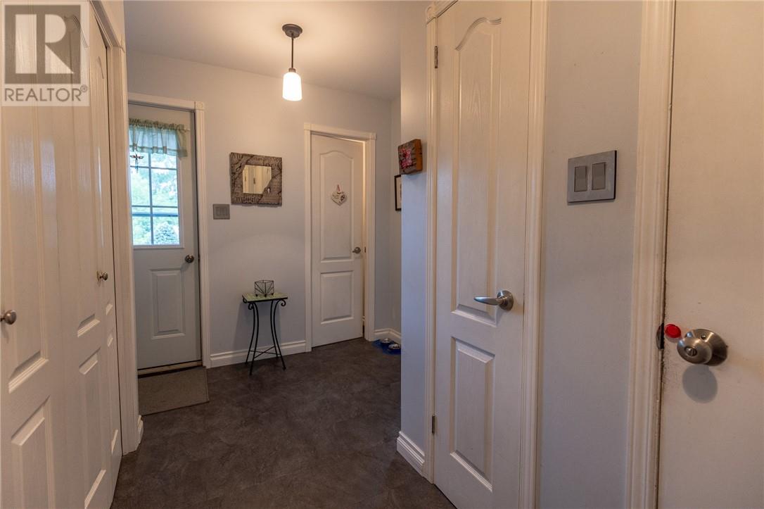 584 Mead Boulevard - 16