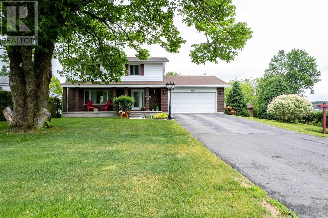 584 Mead Boulevard - 2