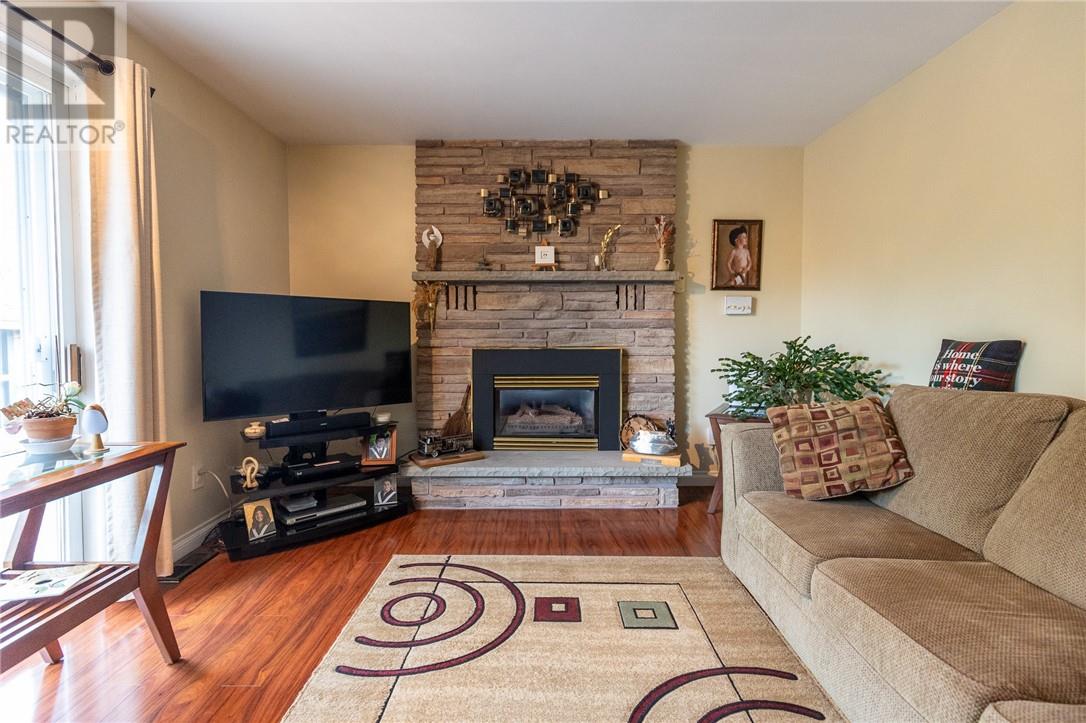 584 Mead Boulevard - 21