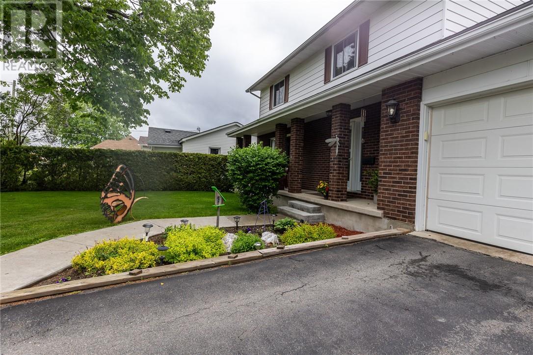 584 Mead Boulevard - 3