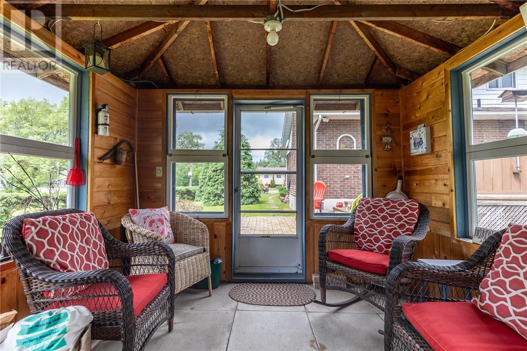 584 Mead Boulevard - 44