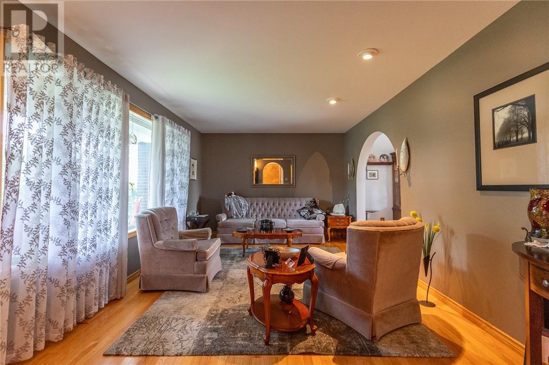 584 Mead Boulevard - 7