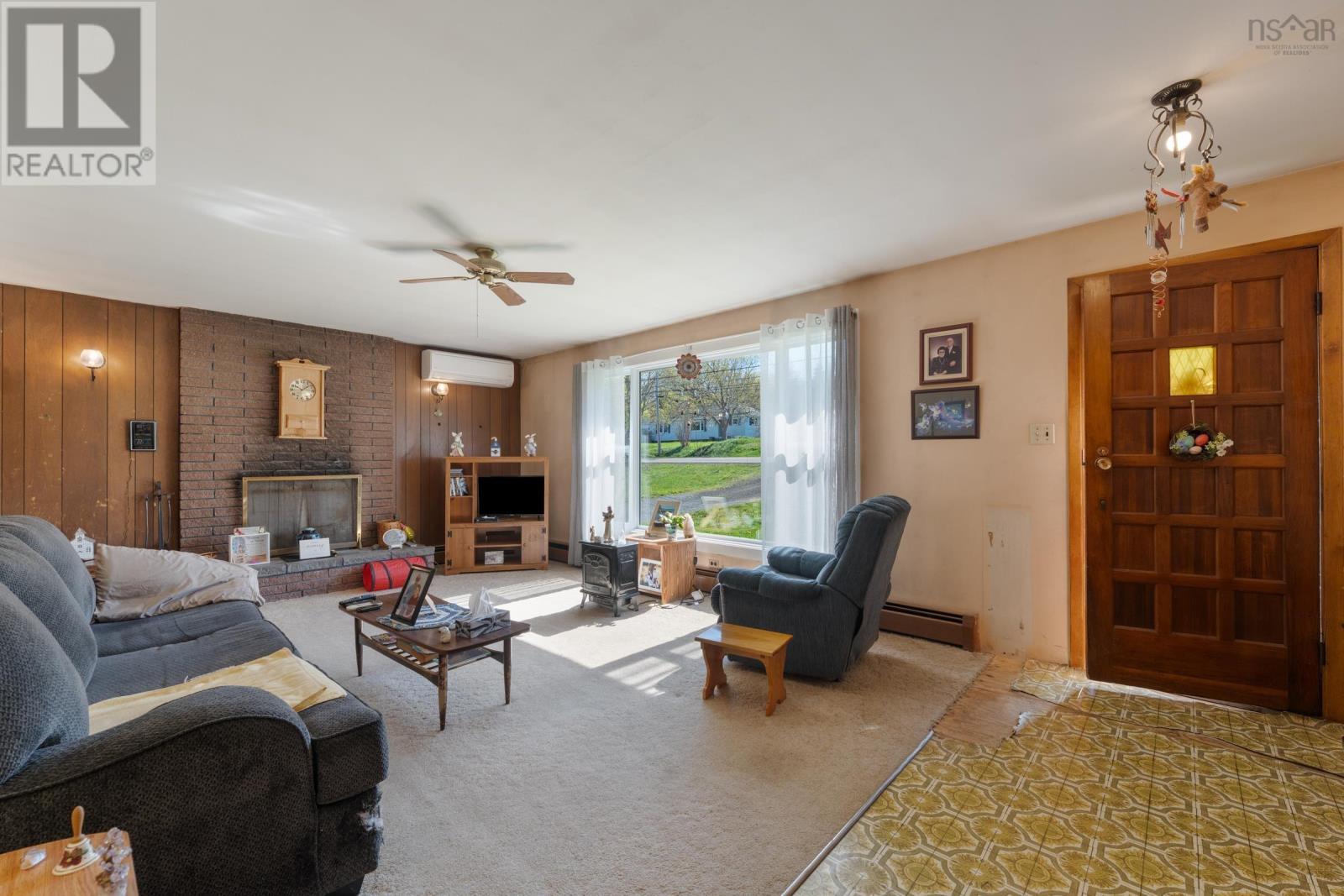 301 Highway 201 - 12