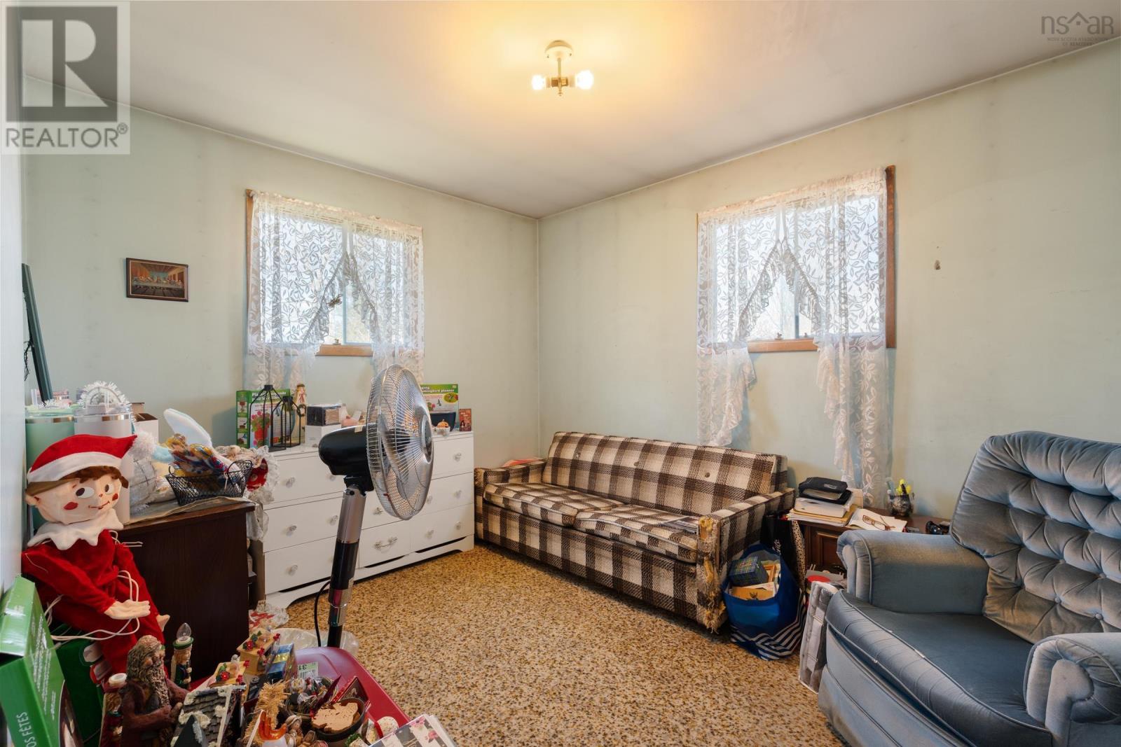 301 Highway 201 - 24