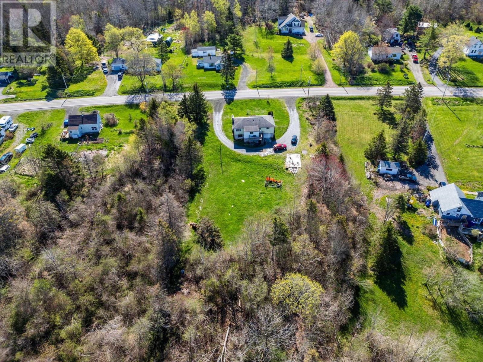 301 Highway 201 - 45