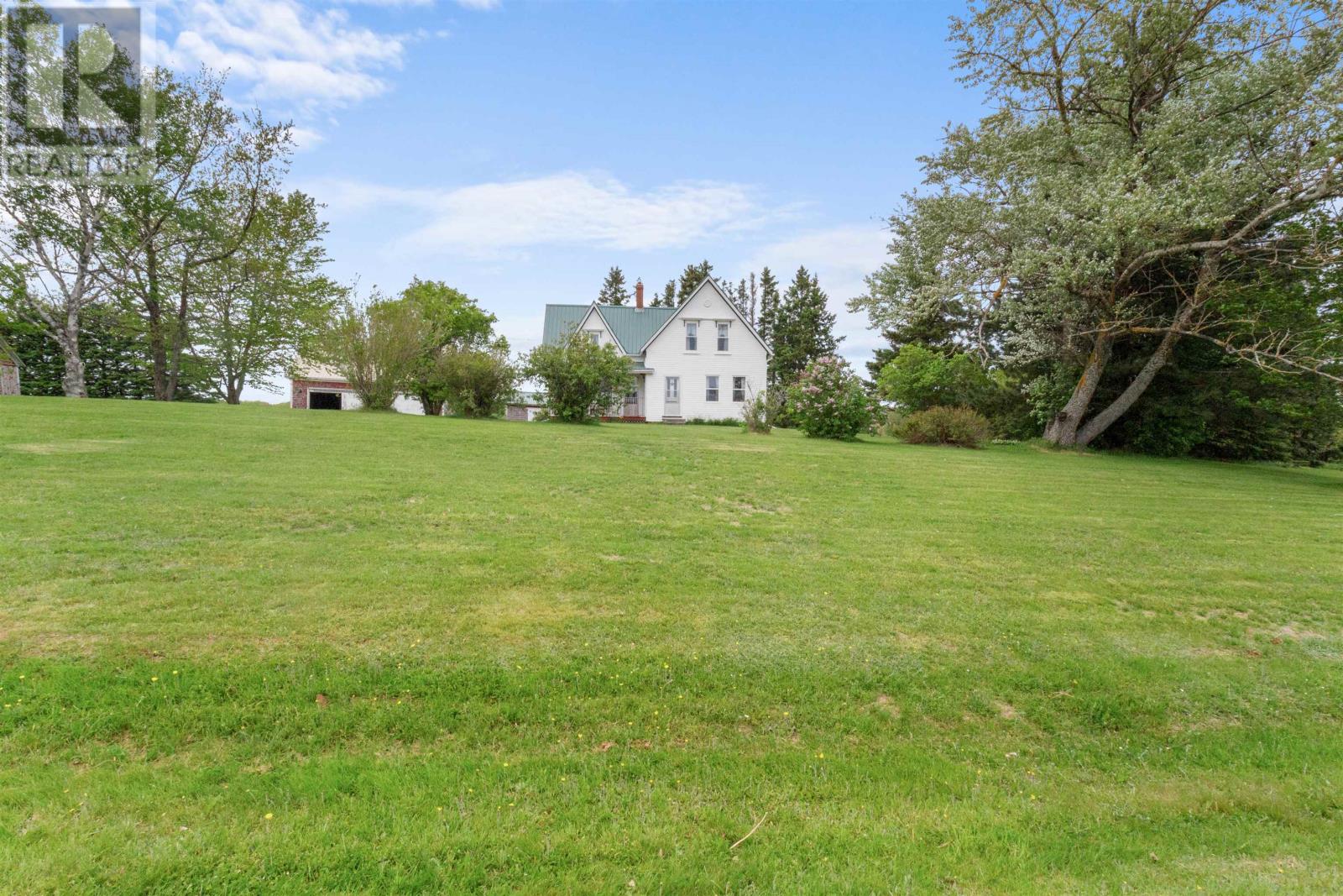 405 Newtown Road - 28