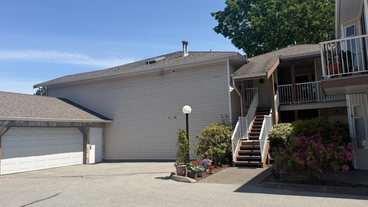 153 6875 121 STREET, Surrey