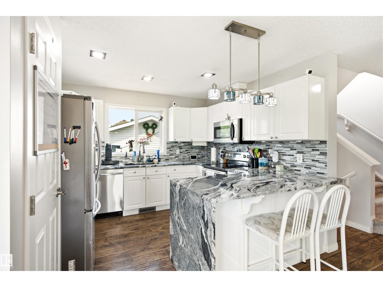 21384 88 AV NW — photo 12