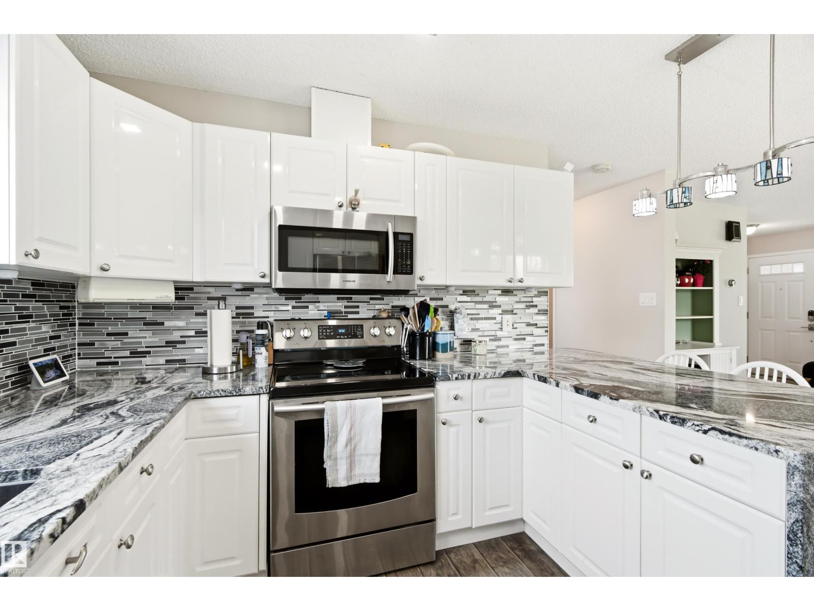 21384 88 AV NW — photo 14