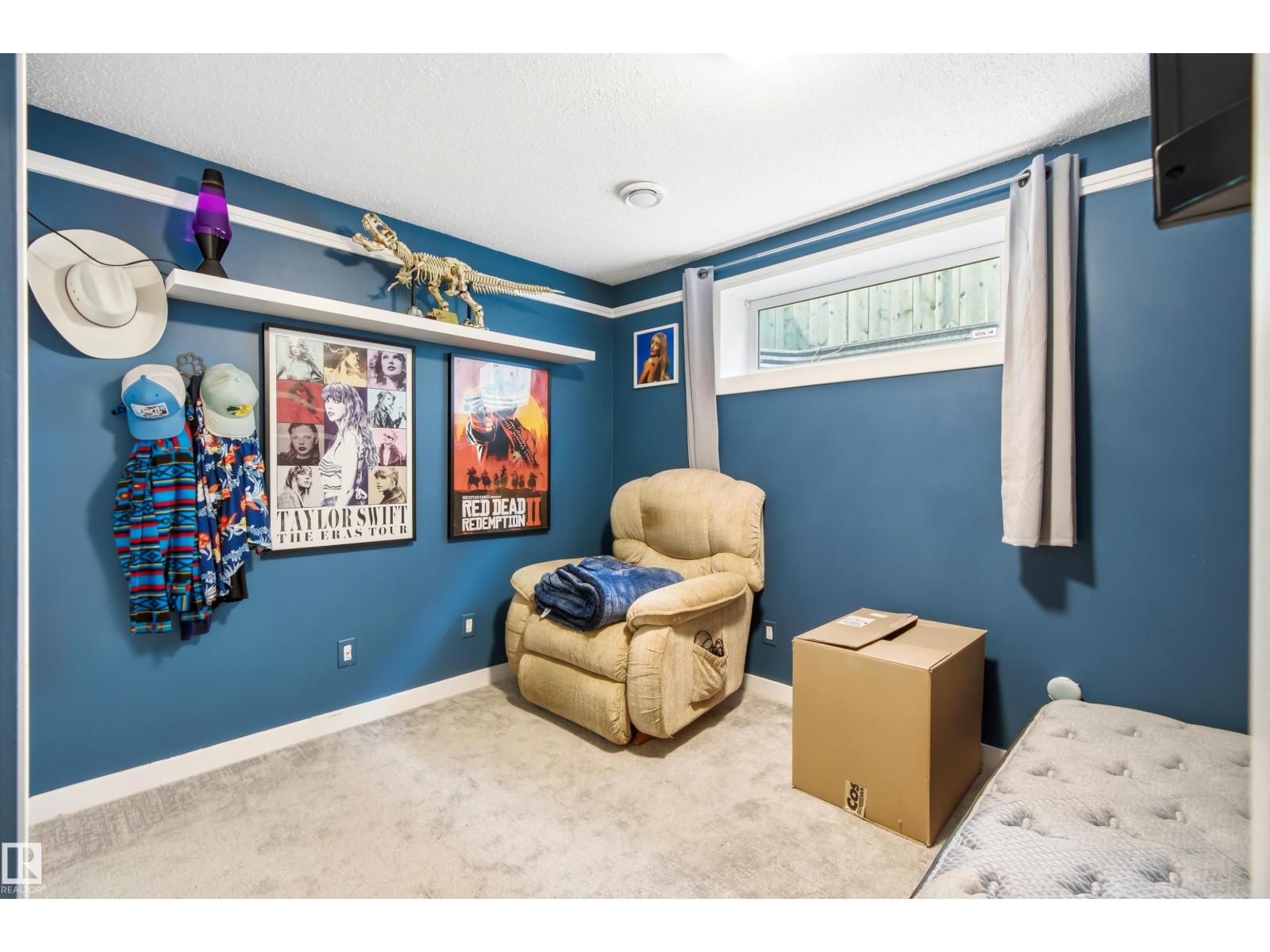 21384 88 AV NW — photo 32
