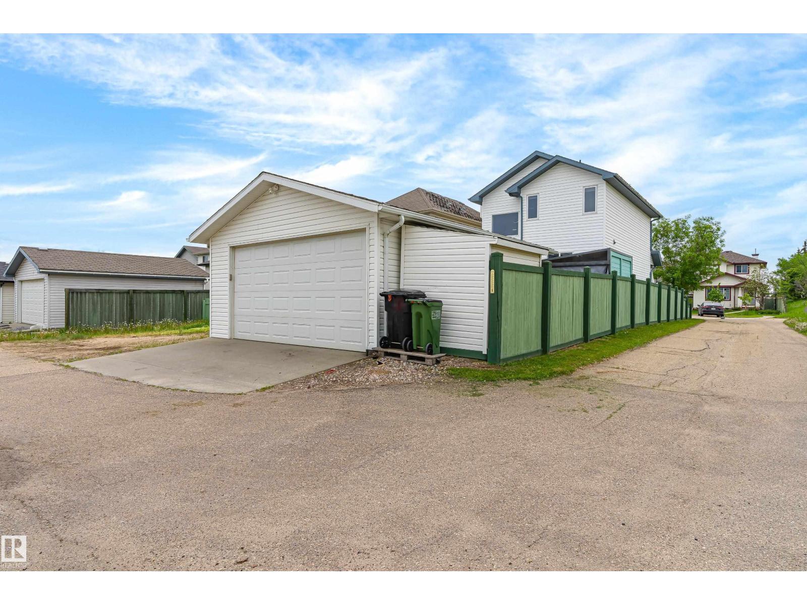 21384 88 AV NW - 43