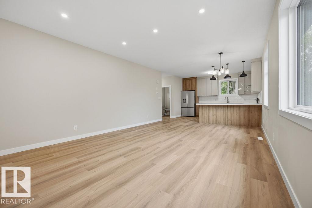 6204 150 AV NW - 22
