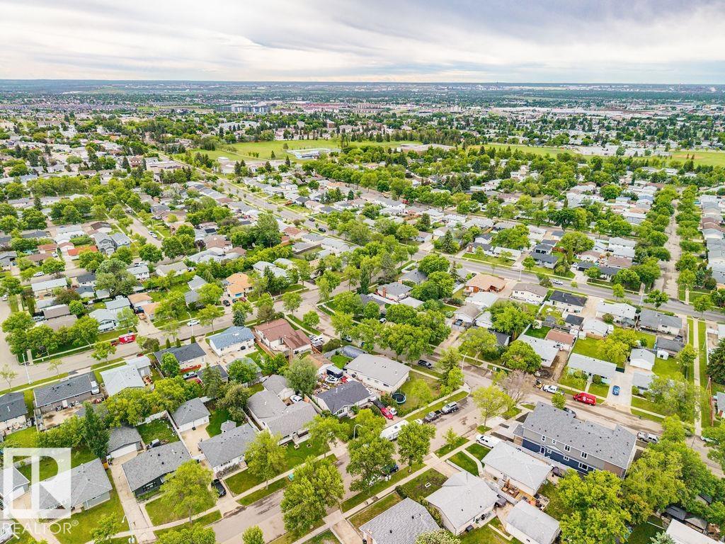 6204 150 AV NW - 61