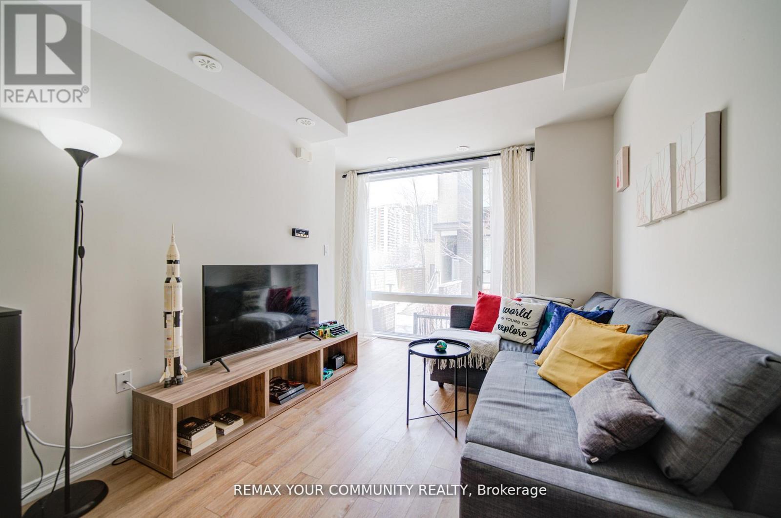 #146 34 FIELDWAY ROAD - 12