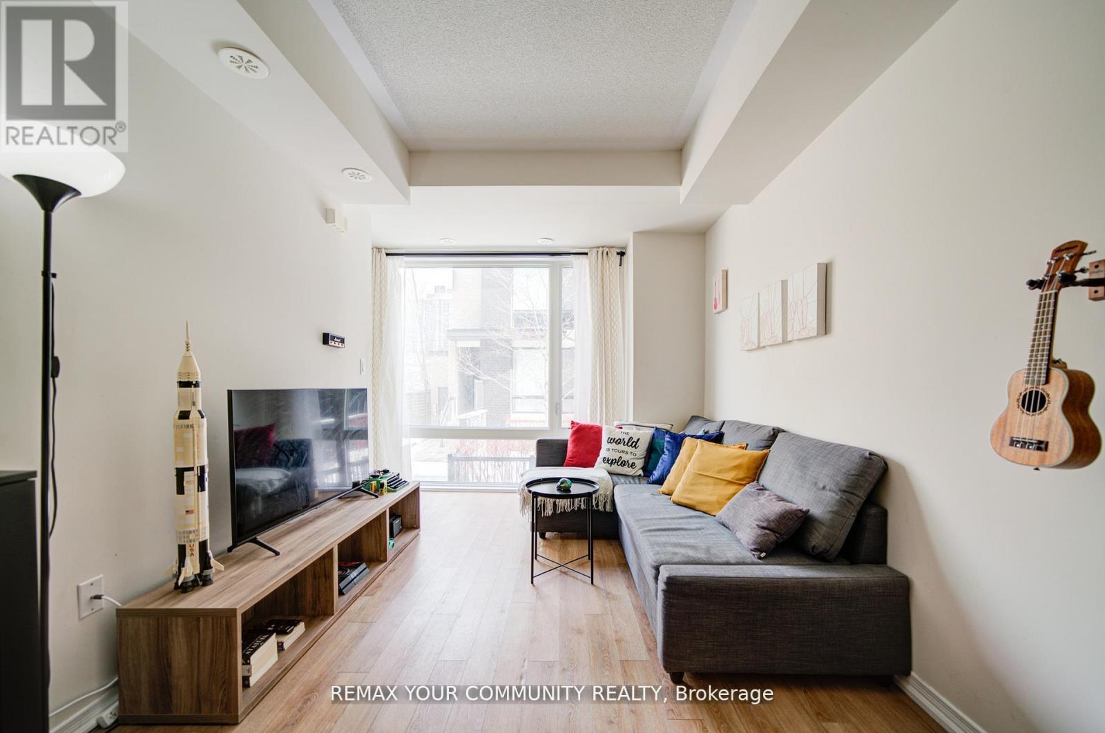 #146 34 FIELDWAY ROAD - 14