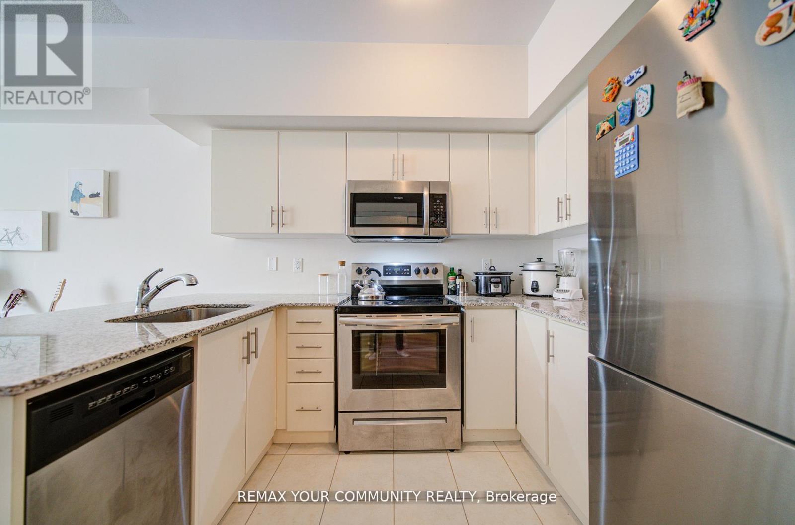 #146 34 FIELDWAY ROAD - 16