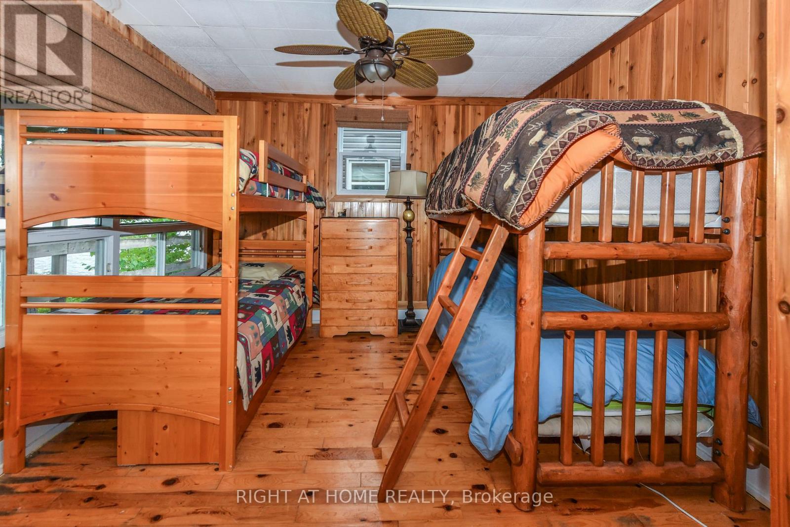 PCL 15460 ISLAND 166 ISLAND - 40