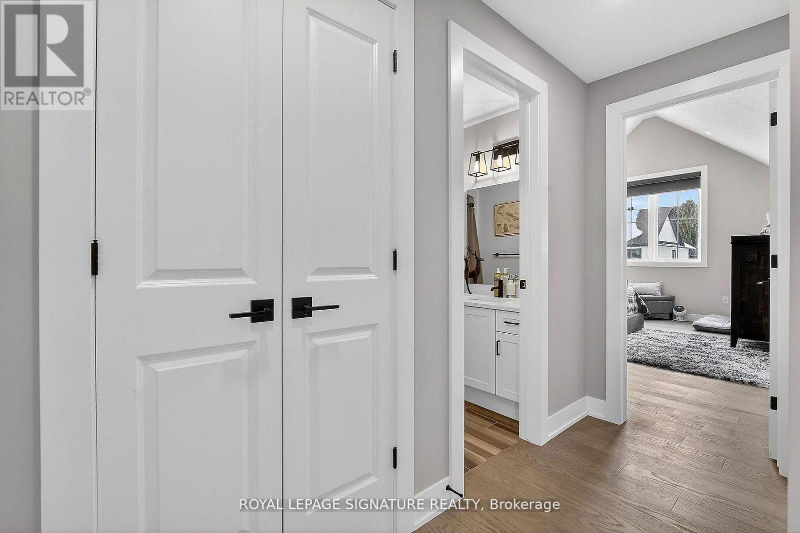 #11 297 WHITING STREET - 33