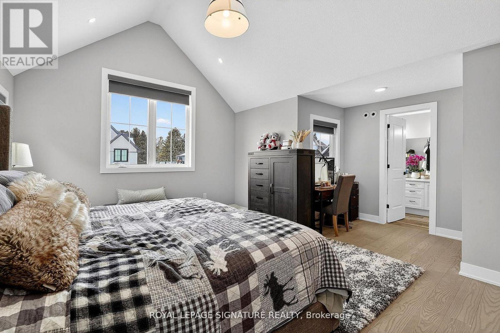 #11 297 WHITING STREET - 36