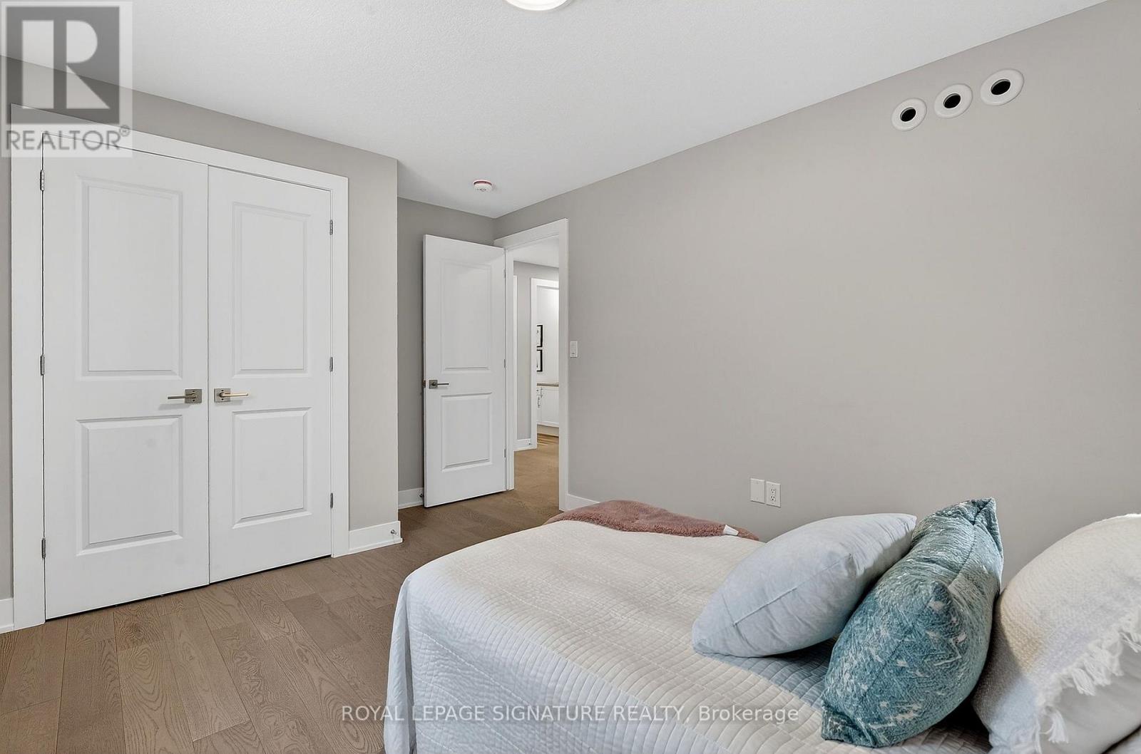 #16 297 WHITING STREET - 24