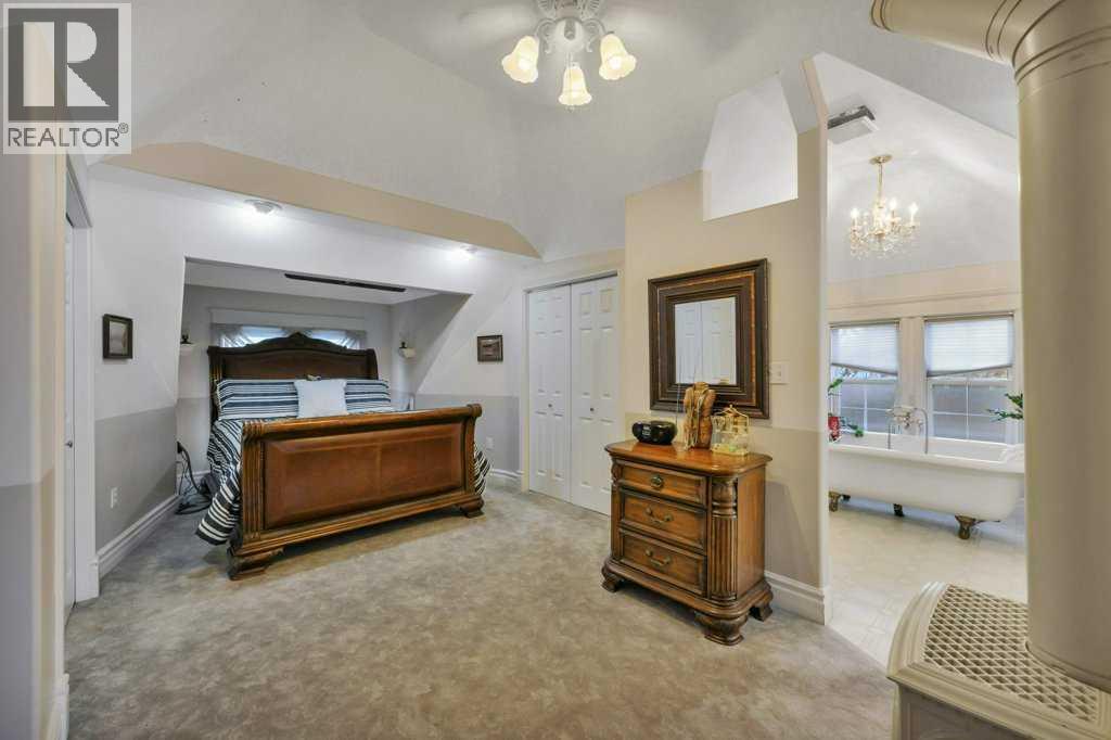 5406 50 Avenue, Lacombe