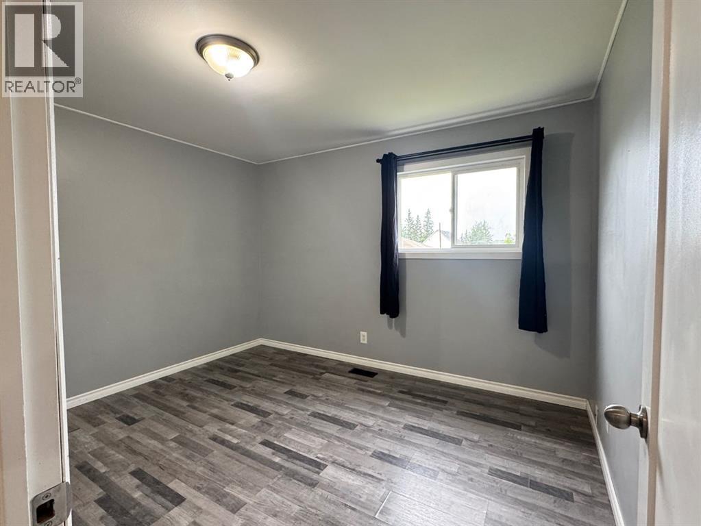 219 8 Street - 12