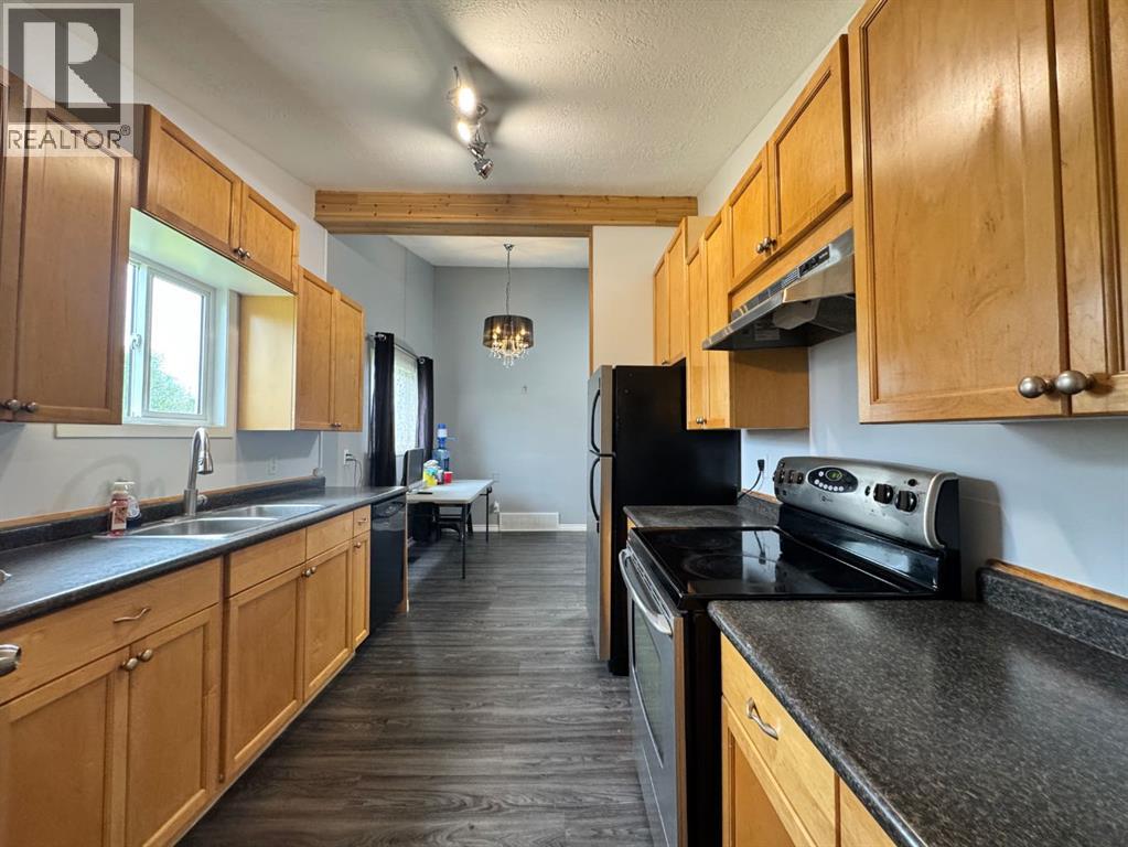 219 8 Street - 9