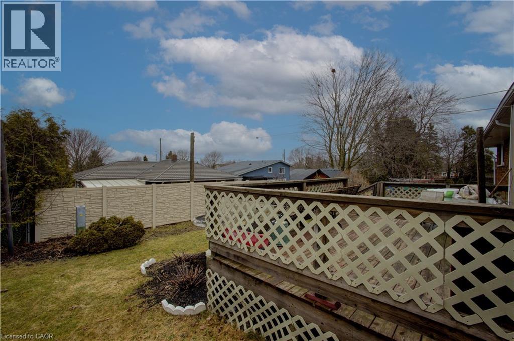102 BYELAND Drive - Image 30