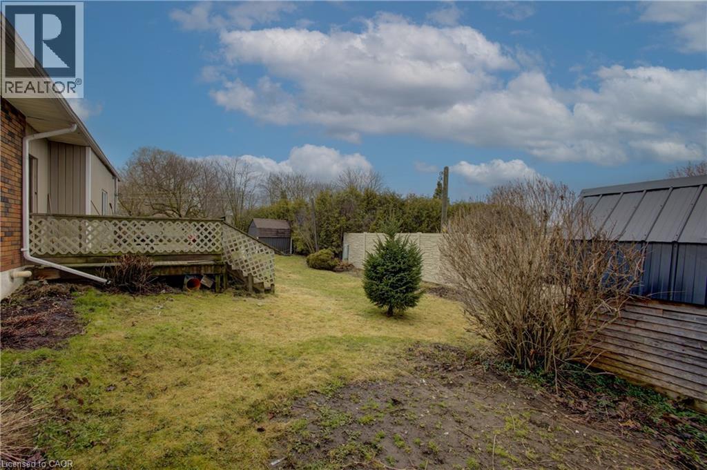 102 BYELAND Drive - Image 34
