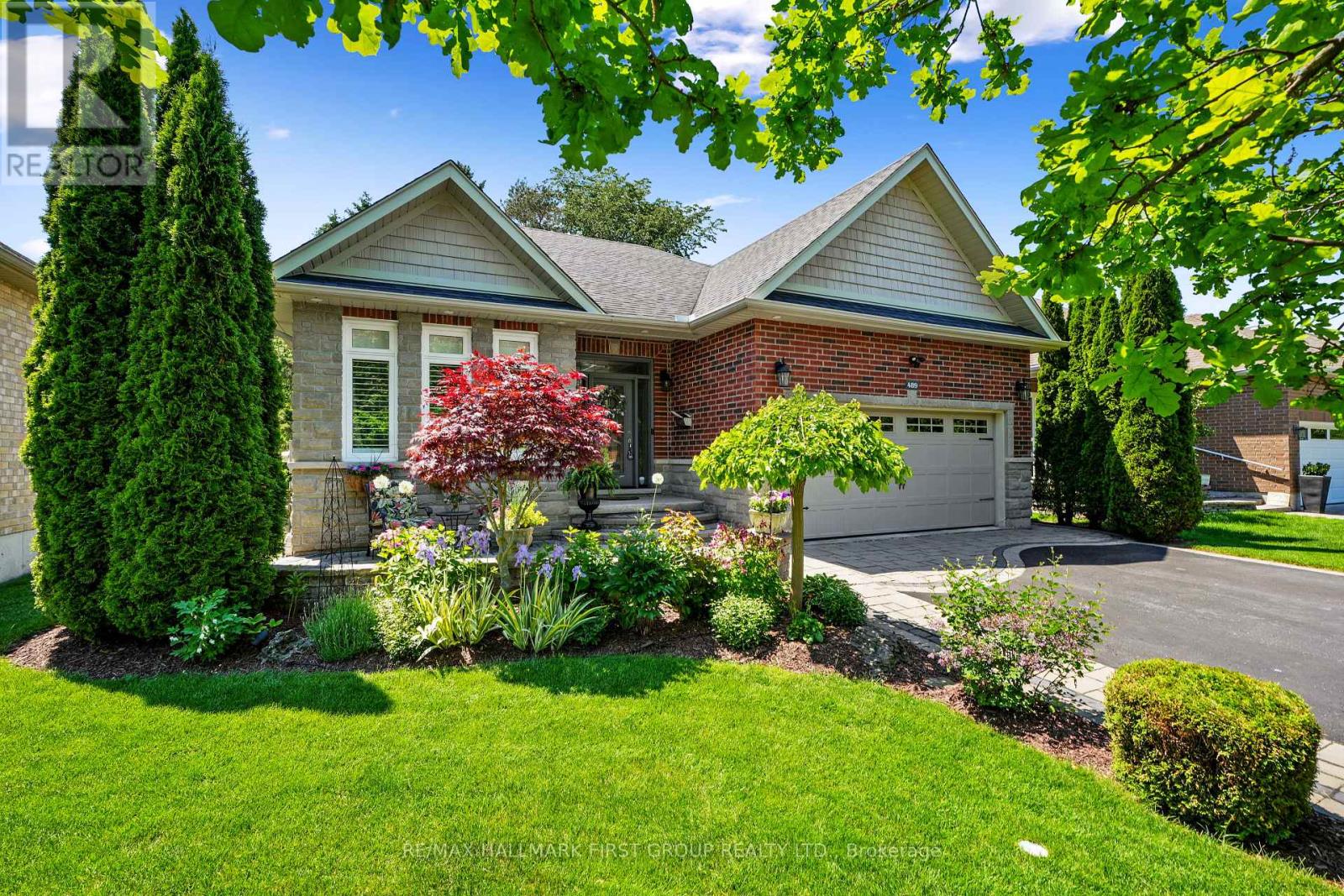 489 FOOTE CRESCENT - 1
