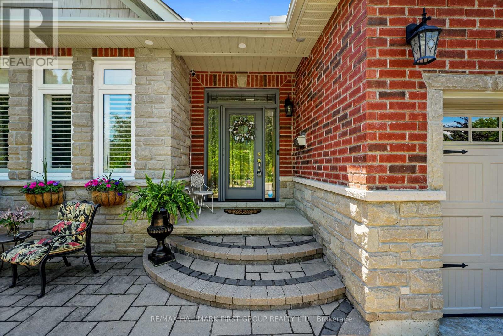 489 FOOTE CRESCENT - 5