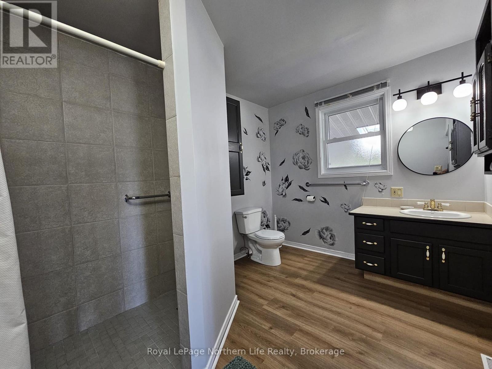 197 HESSLE AVENUE - 11