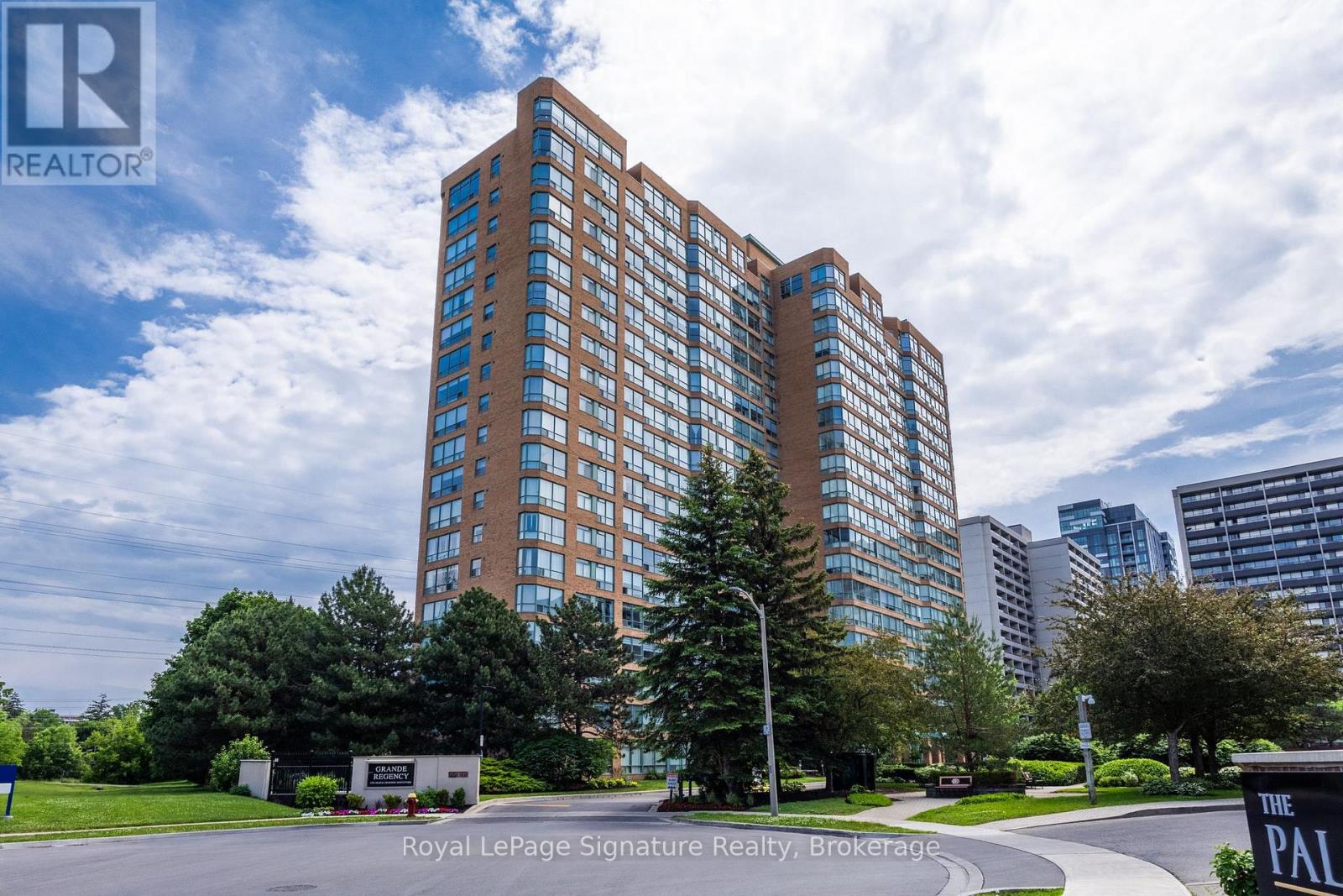 #1407 1276 MAPLE CROSSING BOULEVARD - 1