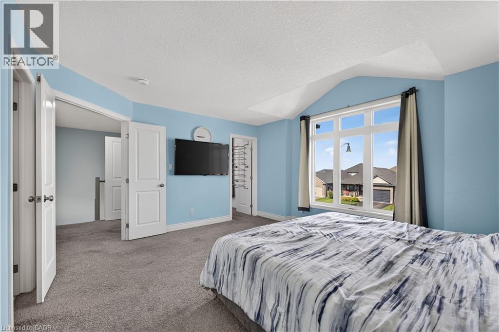 32 ASHBERRY Place - 24